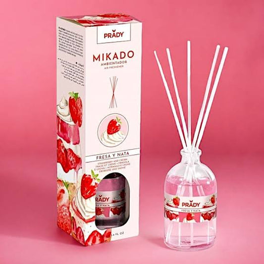 Mikado fraise chantilly  - PRADY (100ml) 🍓
